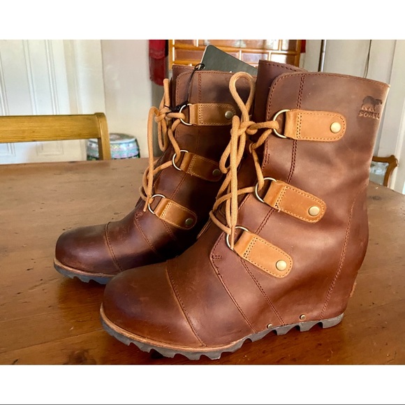 “IT BOOT”- SOREL JOAN OF ARCTIC WEDGE BOOT-EUC-9.5 - Picture 2 of 14